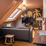 Escale Tropical Chic - Hypercentre St-quentin Apartment
