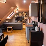 Apartment Escale Tropical Chic - Hypercentre St-quentin